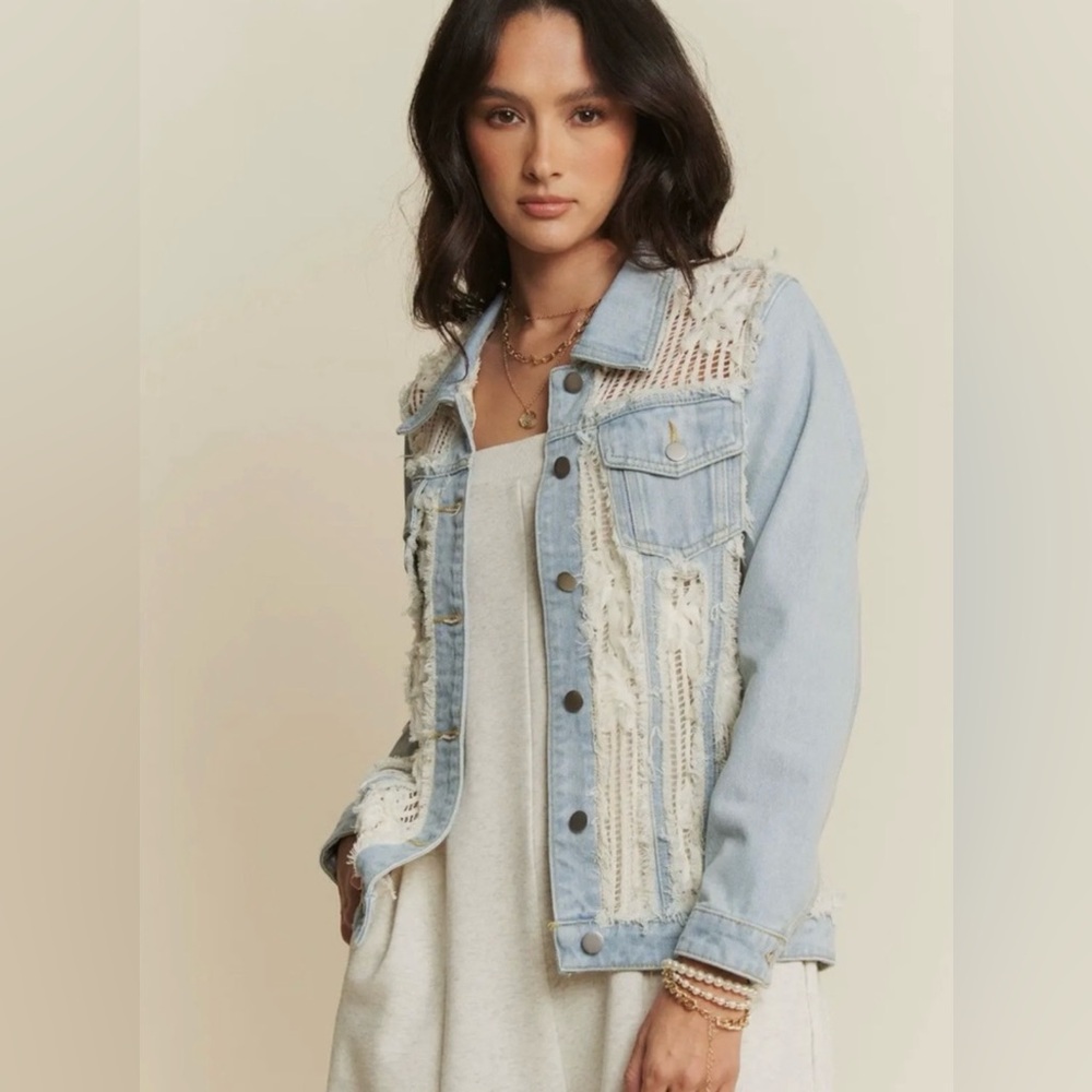 DAVI & DANI Light Blue Denim Jacket with White Floral Lace Panels